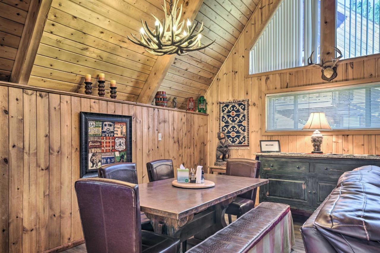 Ski-Inandski-Out Red River Cabin With Mtn Views! Eksteriør bilde