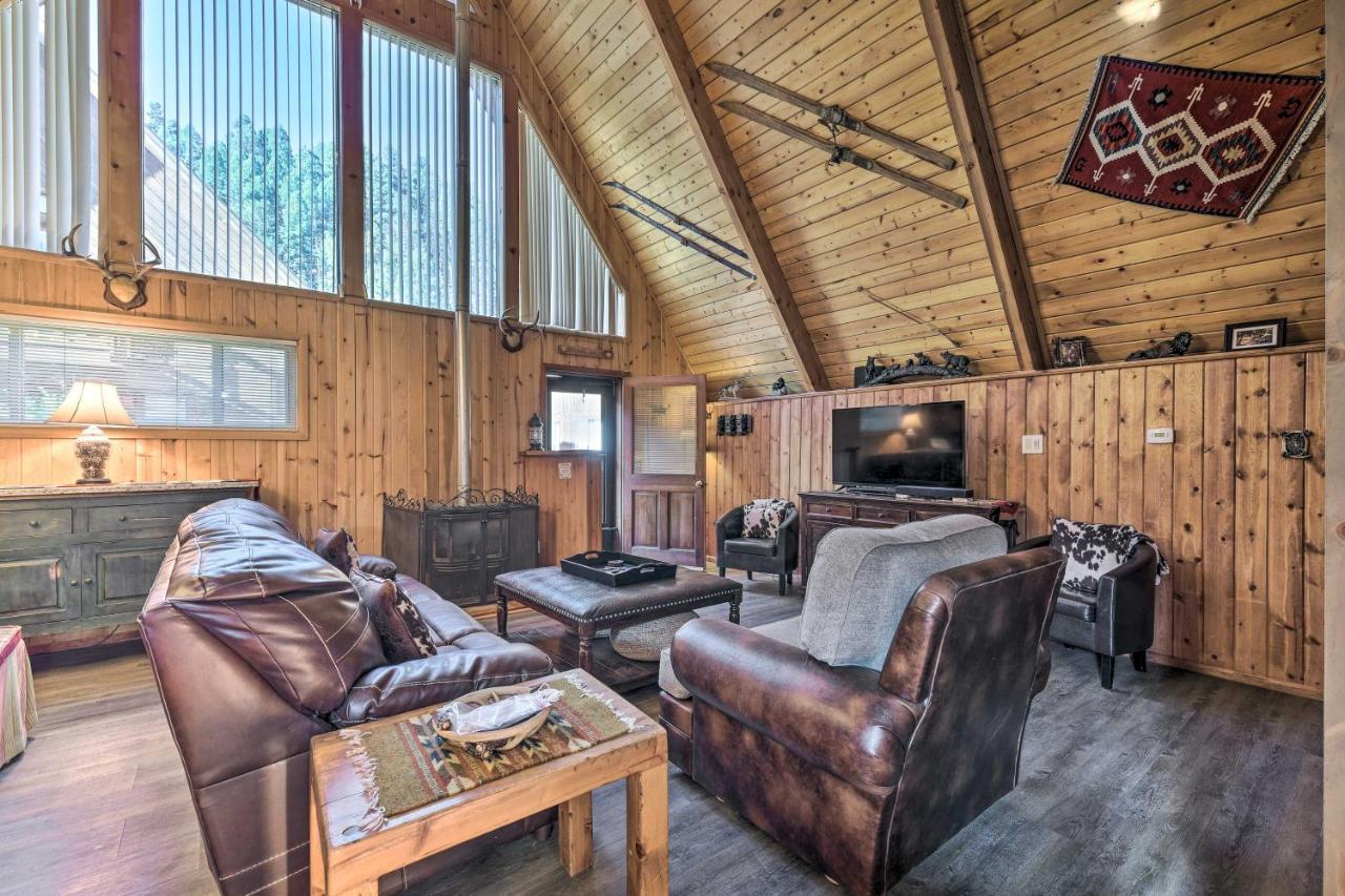 Ski-Inandski-Out Red River Cabin With Mtn Views! Eksteriør bilde