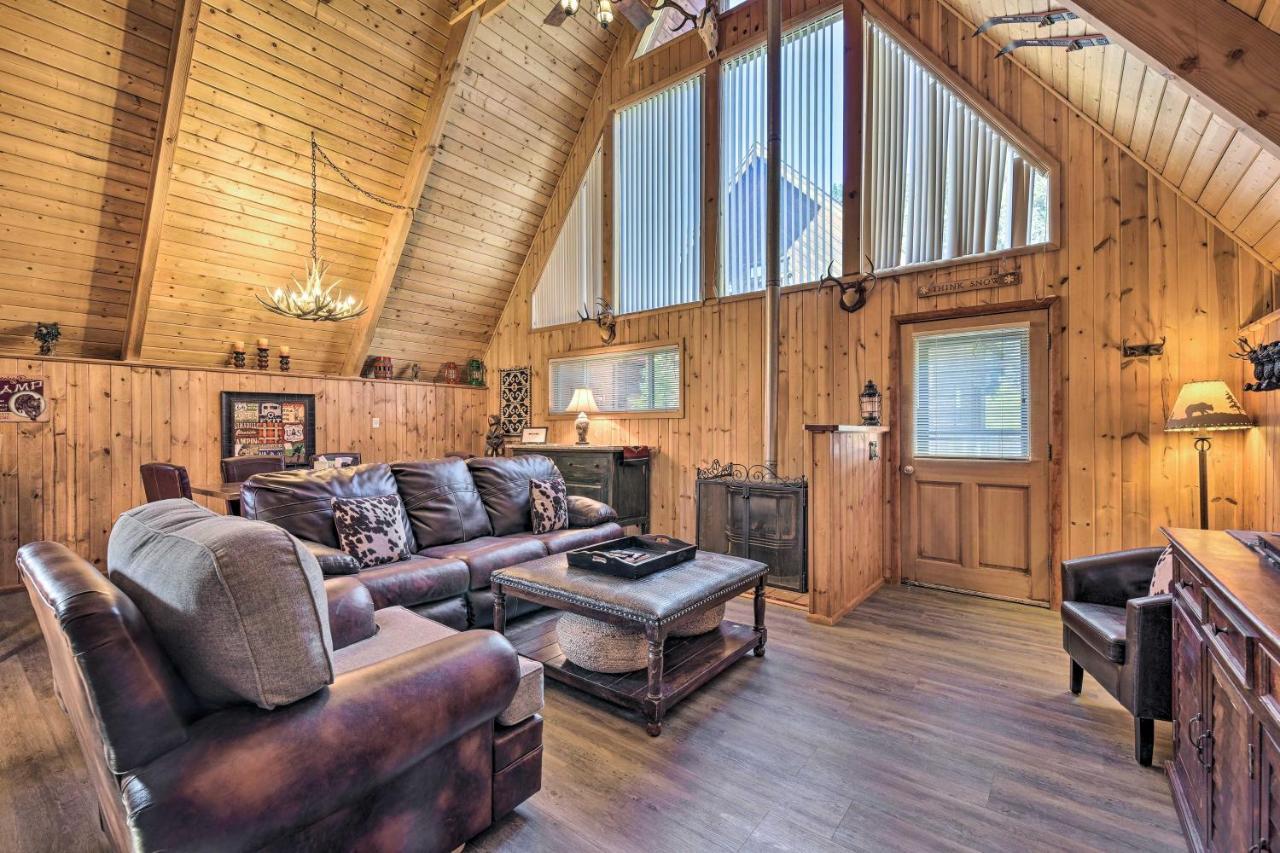 Ski-Inandski-Out Red River Cabin With Mtn Views! Eksteriør bilde