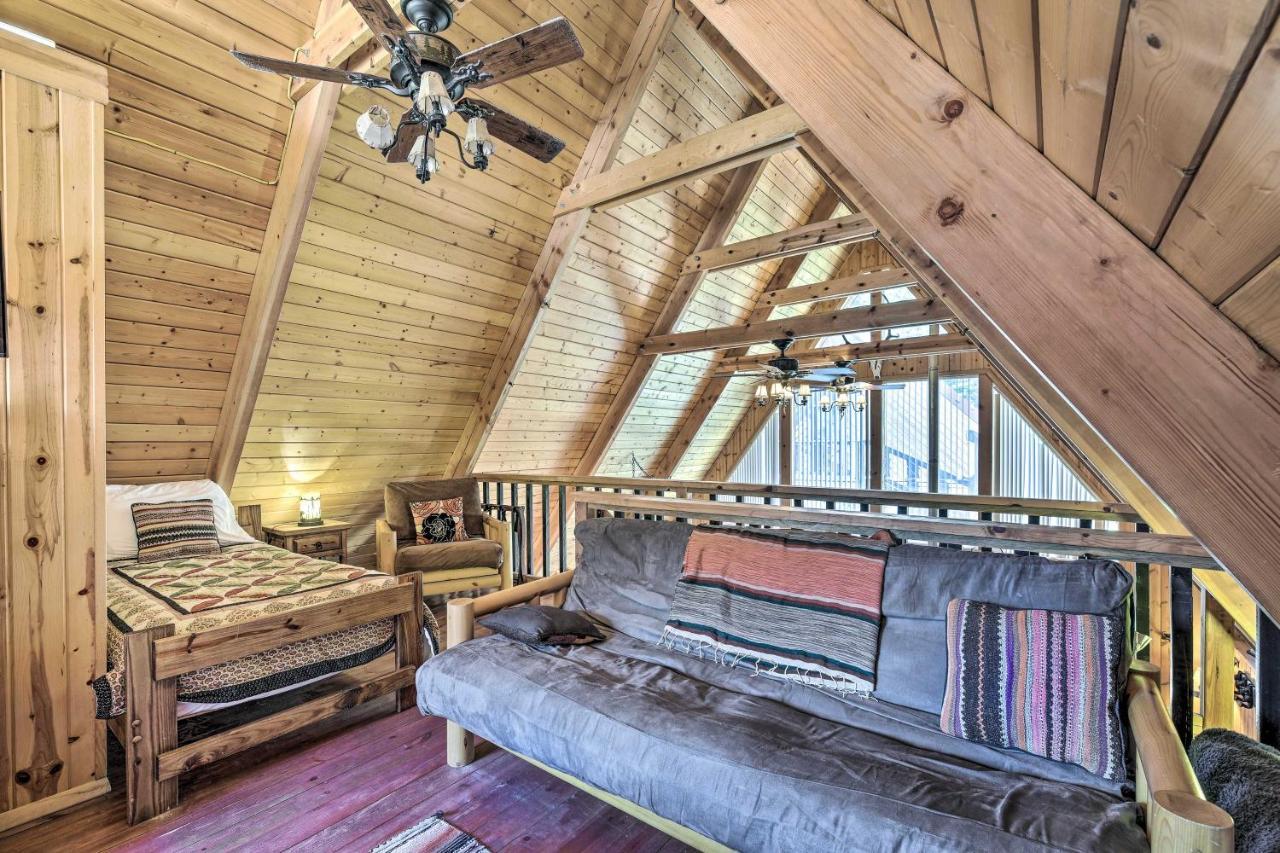 Ski-Inandski-Out Red River Cabin With Mtn Views! Eksteriør bilde