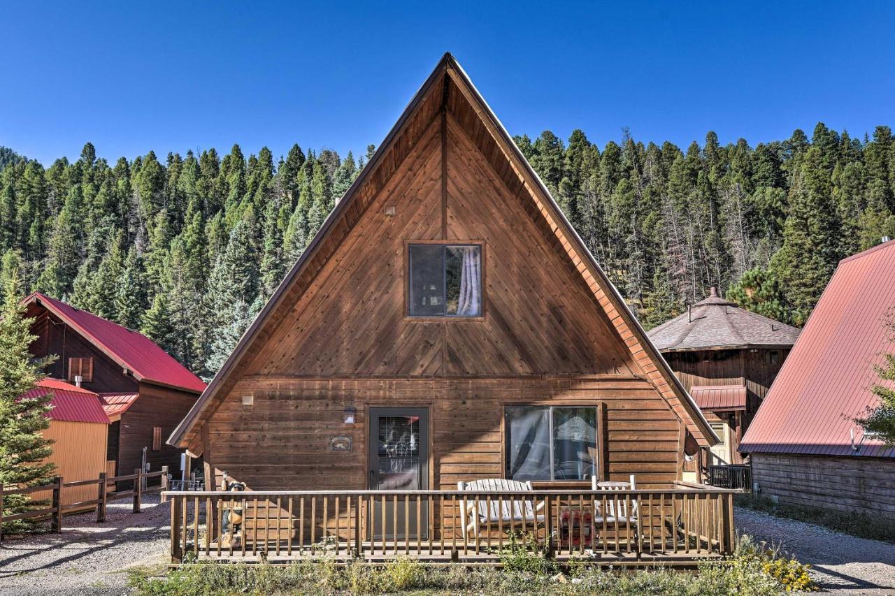 Ski-Inandski-Out Red River Cabin With Mtn Views! Eksteriør bilde